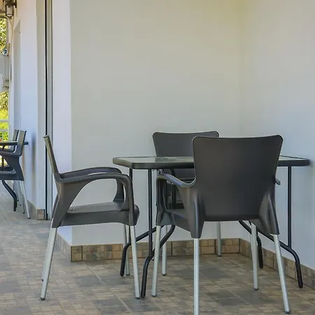 Apartman Avra