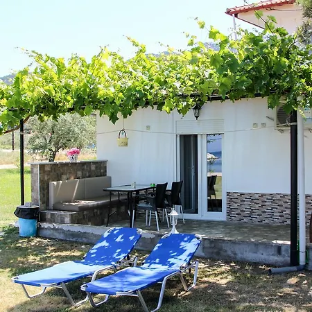 Studios Avra Апартаменты Скала-Рахониу