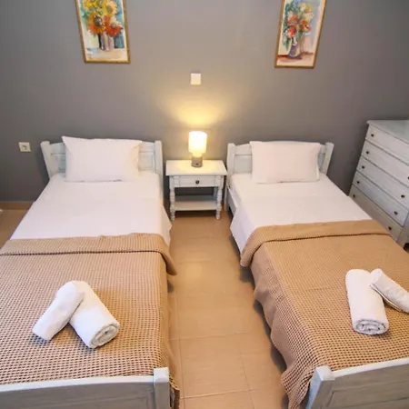 Апартаменты Studios Avra Скала-Рахониу