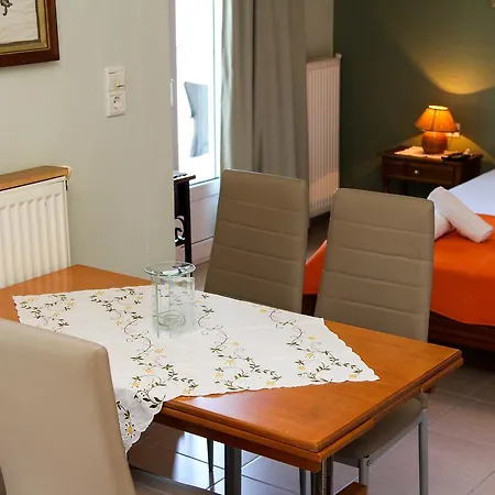 Avra Apartman Szkála Rahoníu