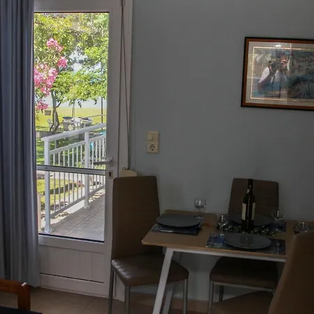 Avra Apartment *
